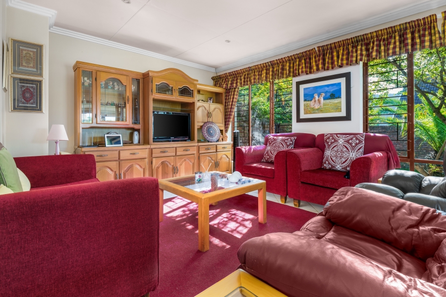 3 Bedroom Property for Sale in The Island Western Cape